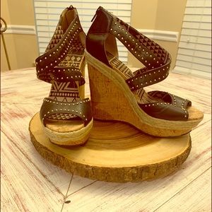 Jessica Simpson Wedges